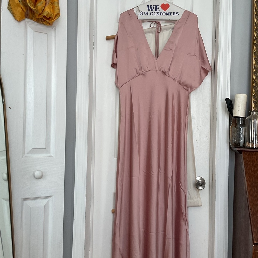 Elegant Pink Women's Dress